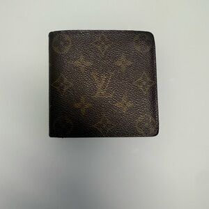 Louis Vuitton Monogram Bifold Wallet